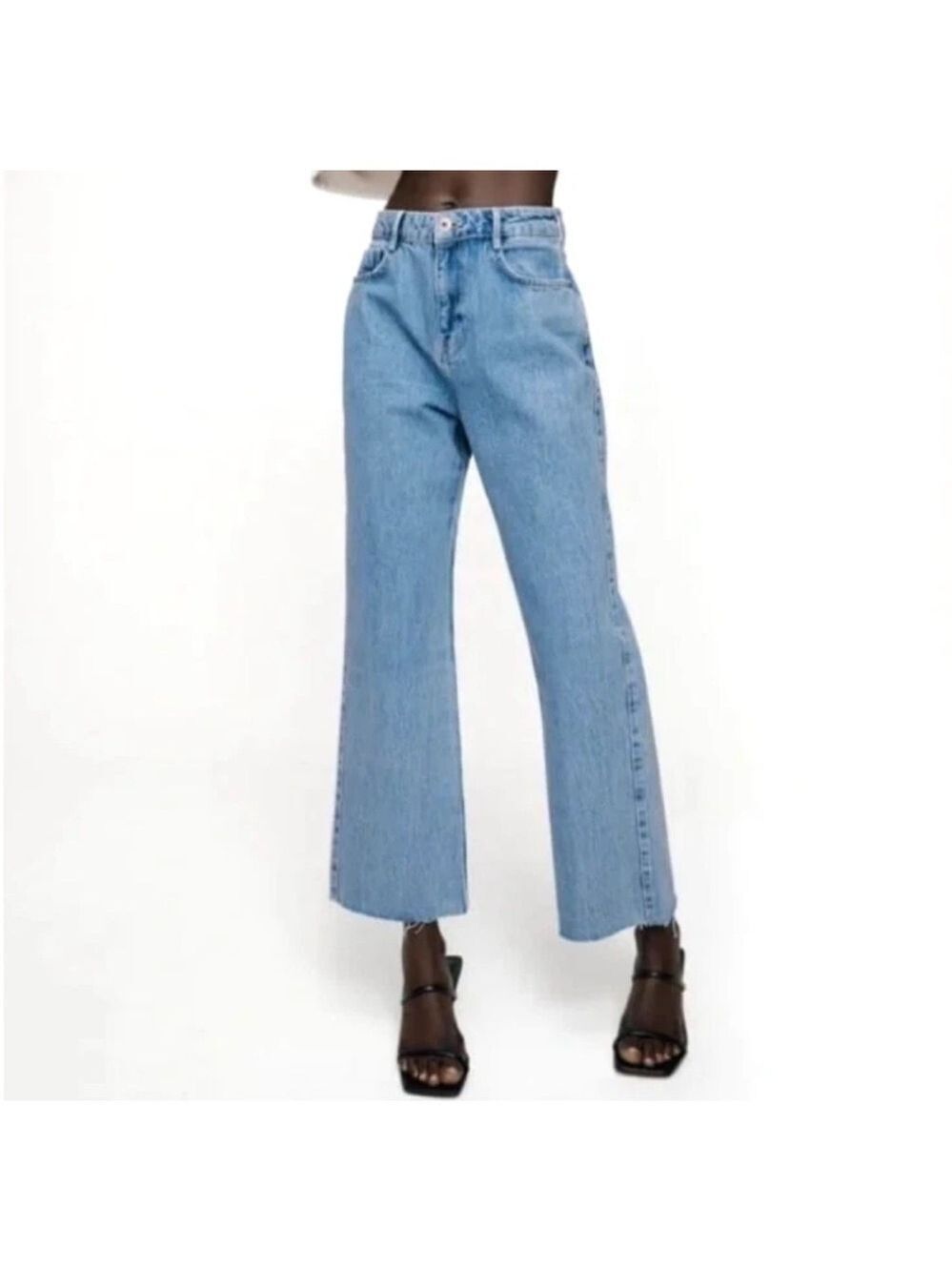 ZARA Straight Fit High Rise Womens Sz 8  Denim Jeans Ankle Rigid Raw Hem NWT